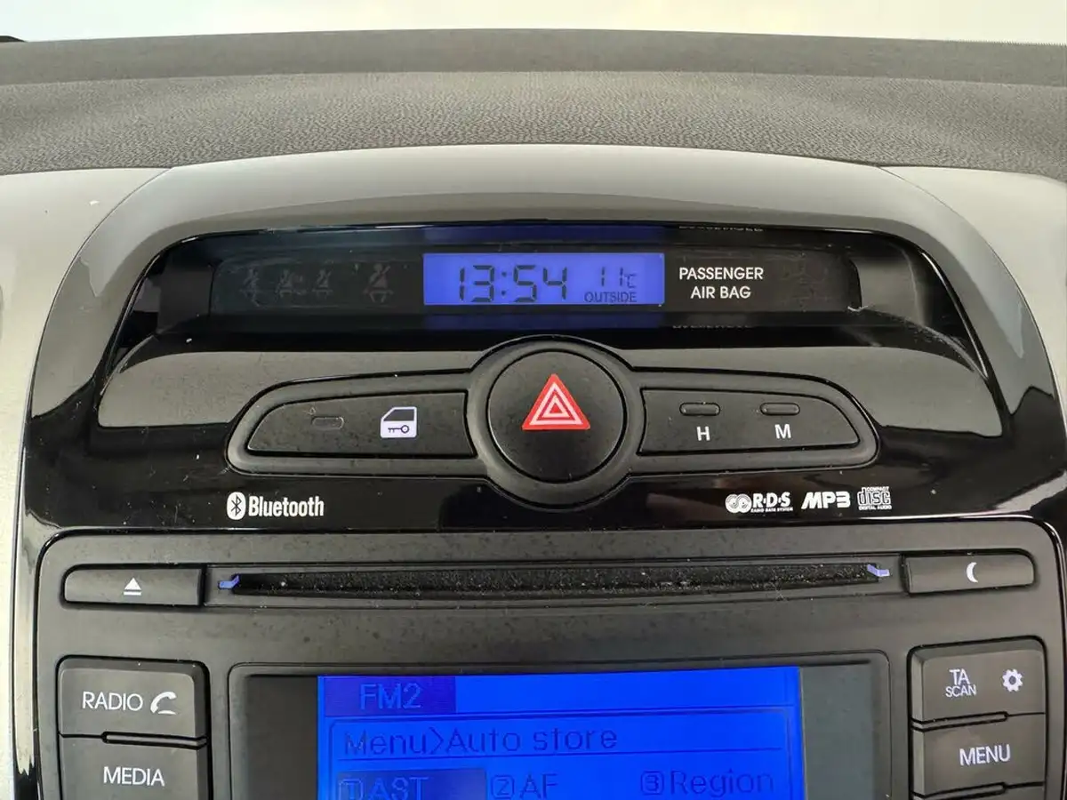 2019-hyundai-ix20-16-se-auto-big-27