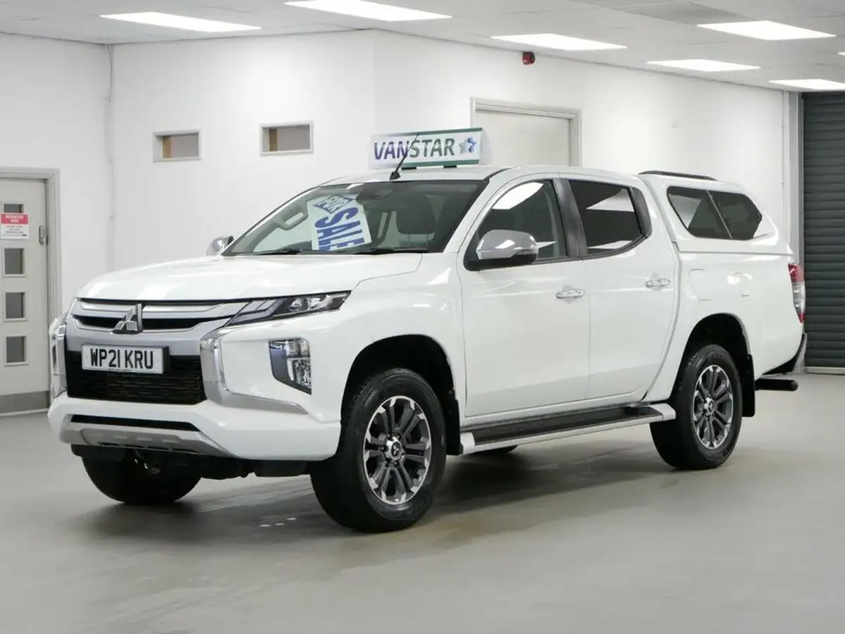 2021-mitsubishi-l200-22di-d-barbarian-auto-big-1