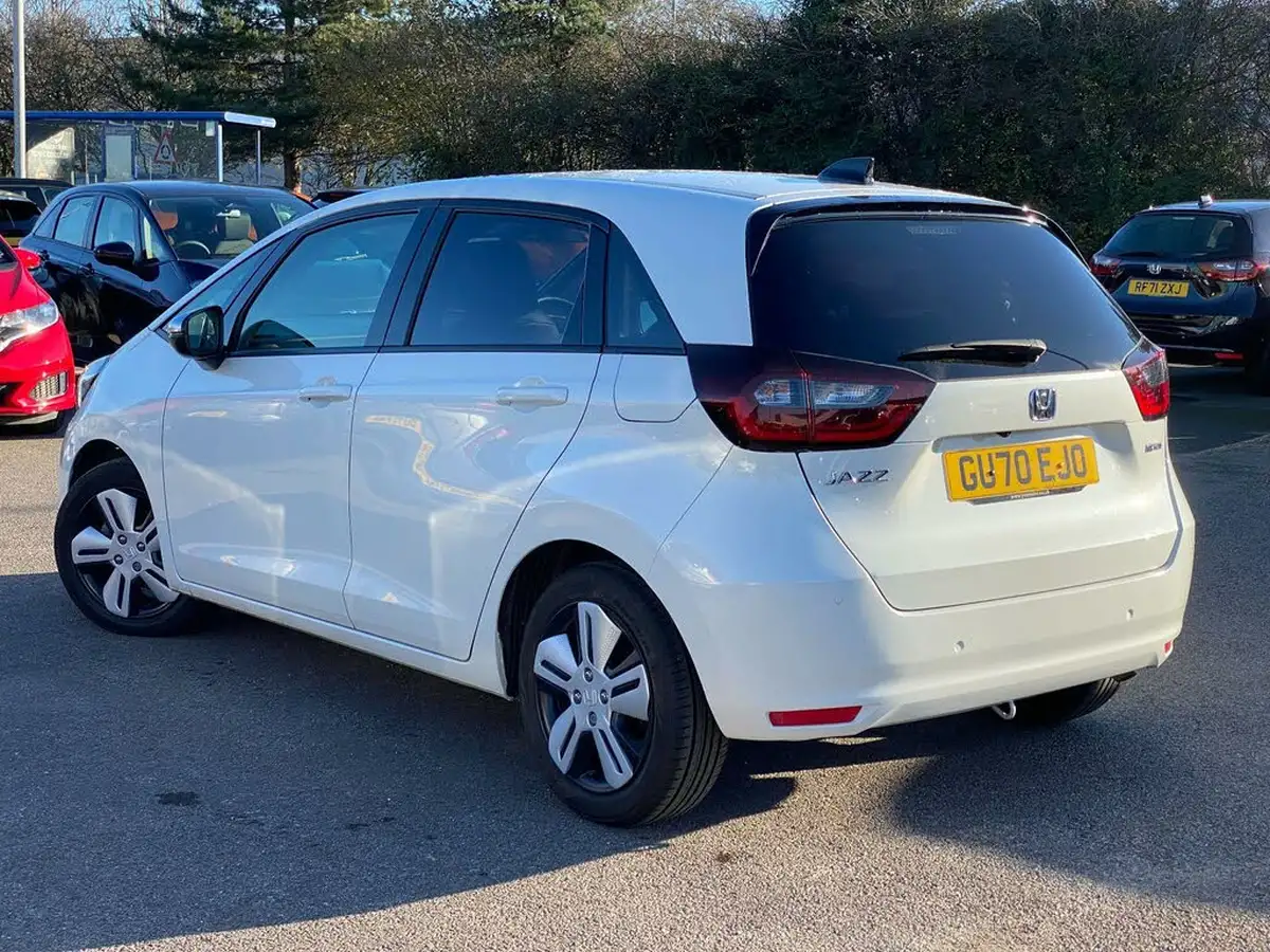 2020-honda-jazz-15-i-mmd-ex-big-45