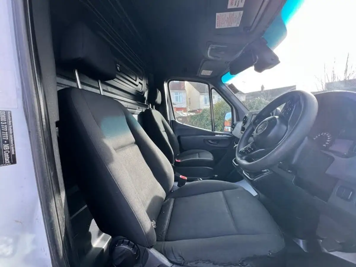 2018-mercedes-benz-sprinter-21cdi-311-l2h1-panel-van-rwd-eco-gear-360-big-42