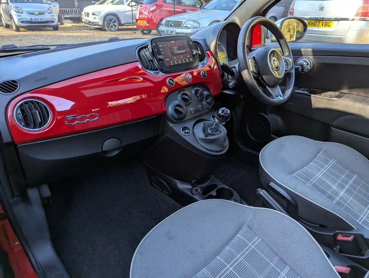 2020-fiat-500-10-lounge-big-10