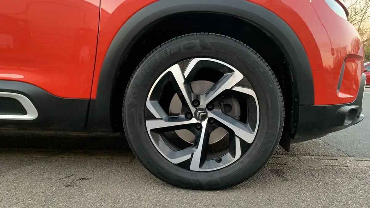 2019-citroen-c5-aircross-16-puretech-flair-big-16