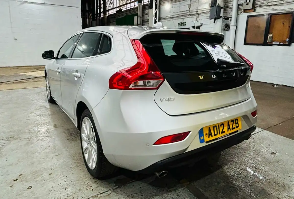 2012-volvo-v40-20td-d3-se-lux-geartronic-big-6
