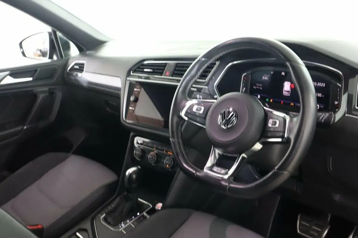 2019-volkswagen-tiguan-allspace-15-tsi-r-line-tech-big-18