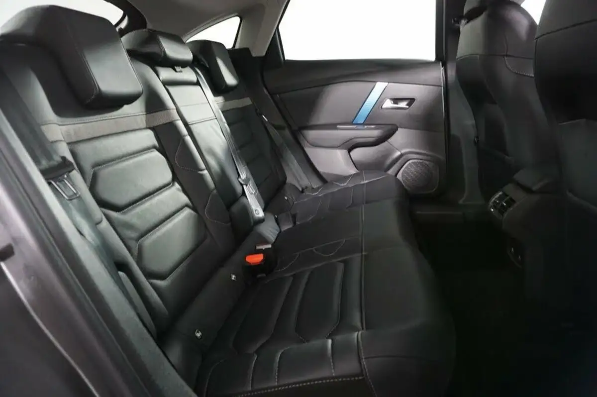 2021-citroen-c4-e-shine-plus-big-21