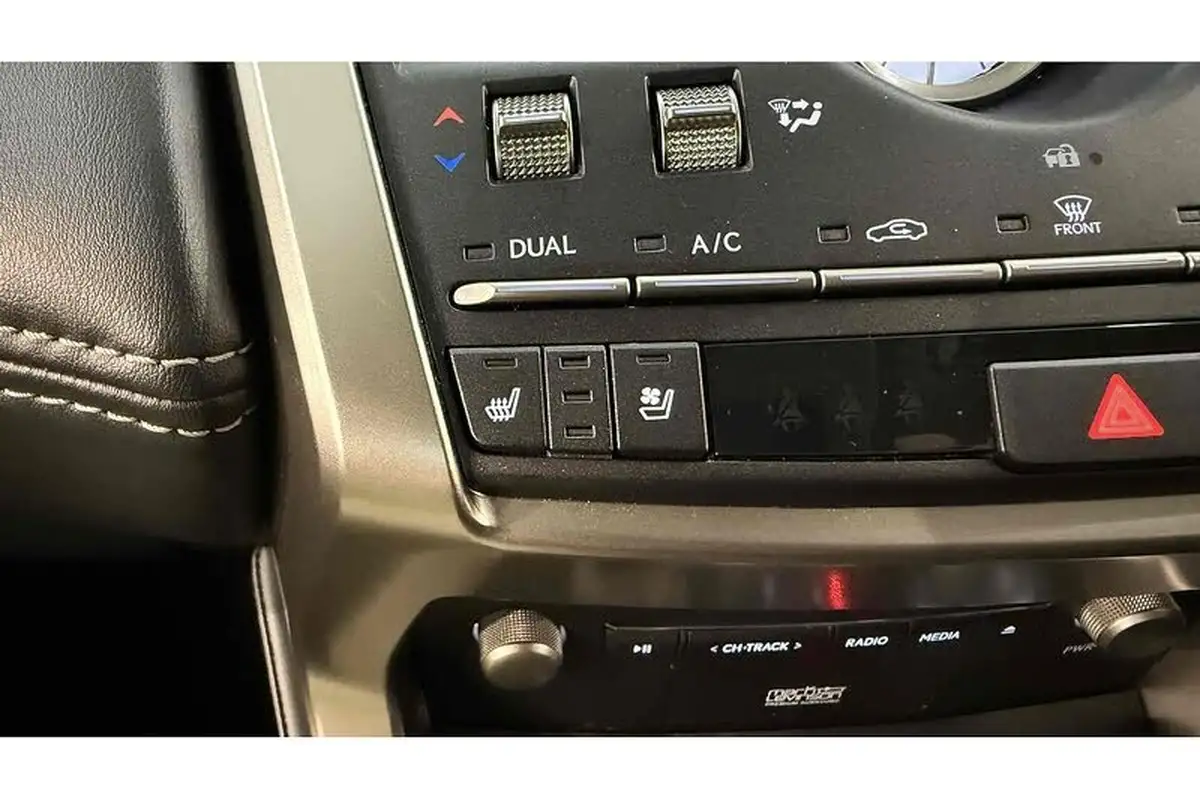 2020-lexus-nx-300h-25-takumi-sunroof-big-20