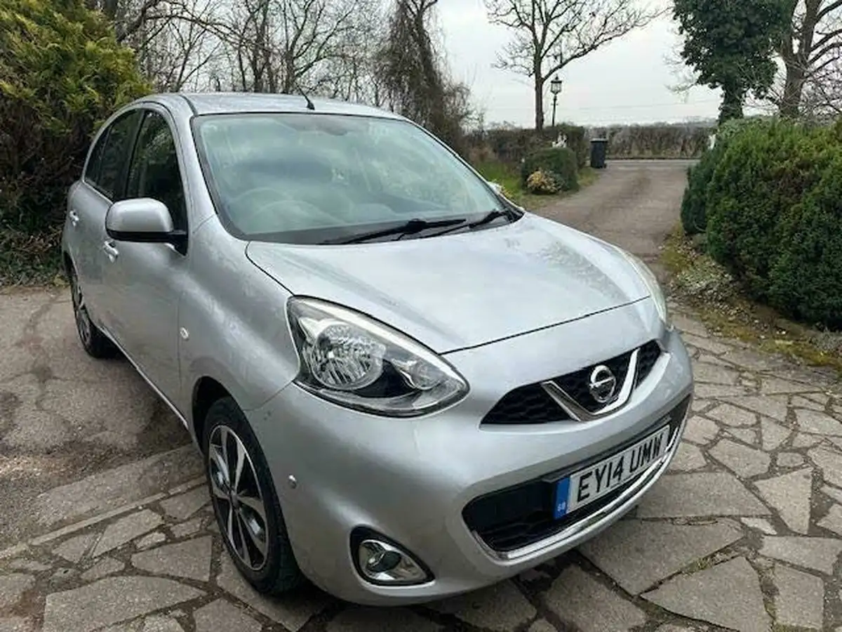 2014-nissan-micra-12-tekna-98ps-glass-roof-big-1
