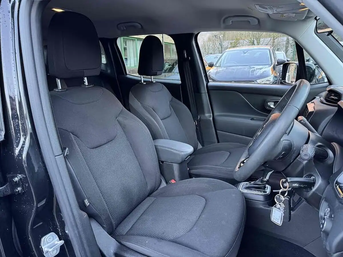 2021-jeep-renegade-13-gse-night-eagle-big-1
