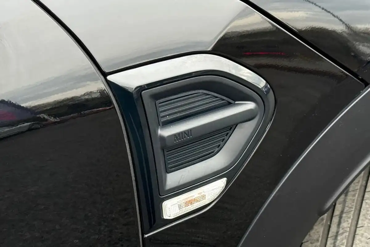 2018-mini-countryman-15-cooper-ss-all4-auto-big-27