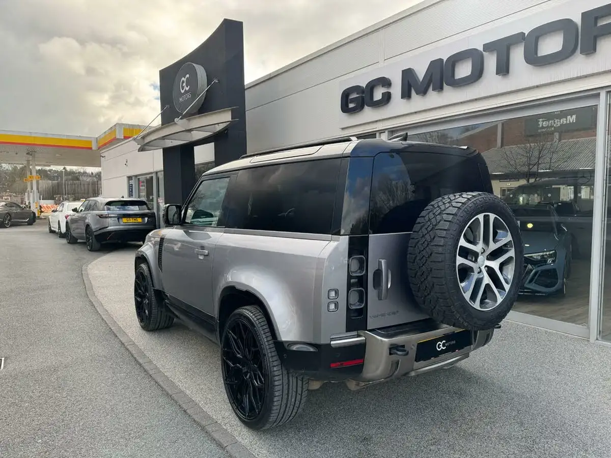 2021-land-rover-90-defender-30-d300-x-big-7