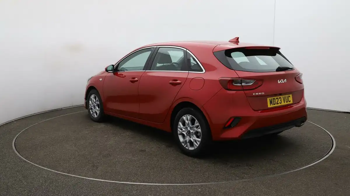 2023-kia-ceed-15-t-gdi-2-158bhp-non-adap-hatchback-big-59