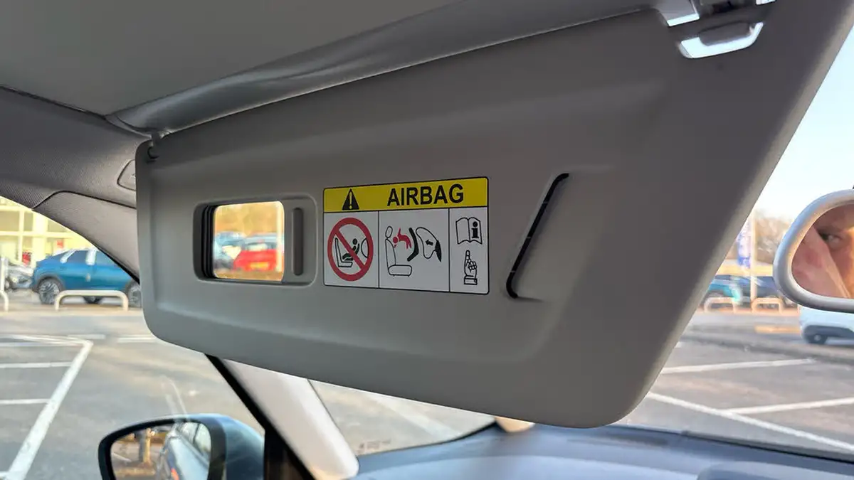 2019-citroen-grand-c4-spacetourer-12-puretech-flair-plus-eat8-big-35