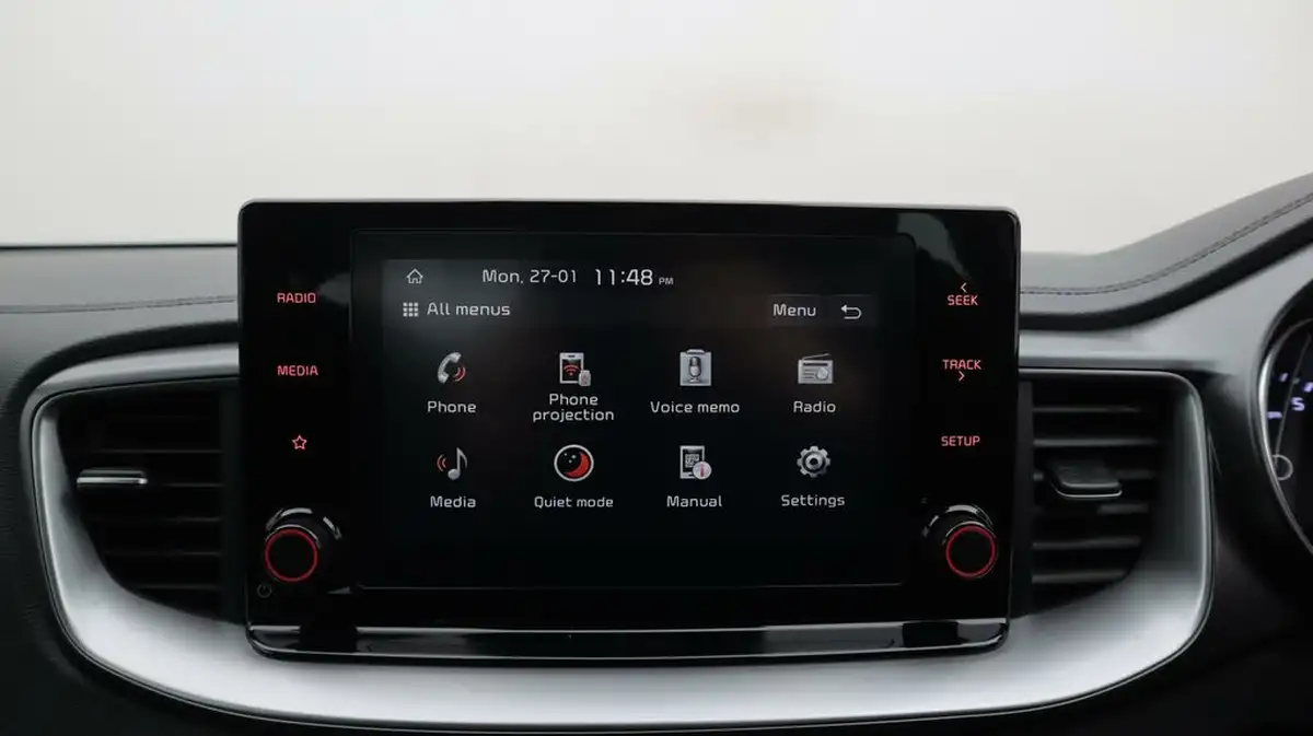 2023-kia-ceed-15-t-gdi-2-158bhp-non-adap-hatchback-big-11