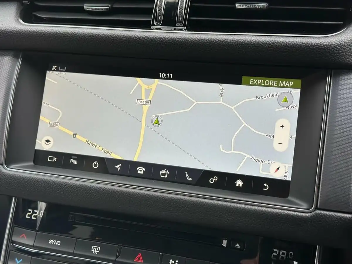 2020-jaguar-xf-20td-r-sport-180ps-ss-sportbrake-5d-auto-big-22