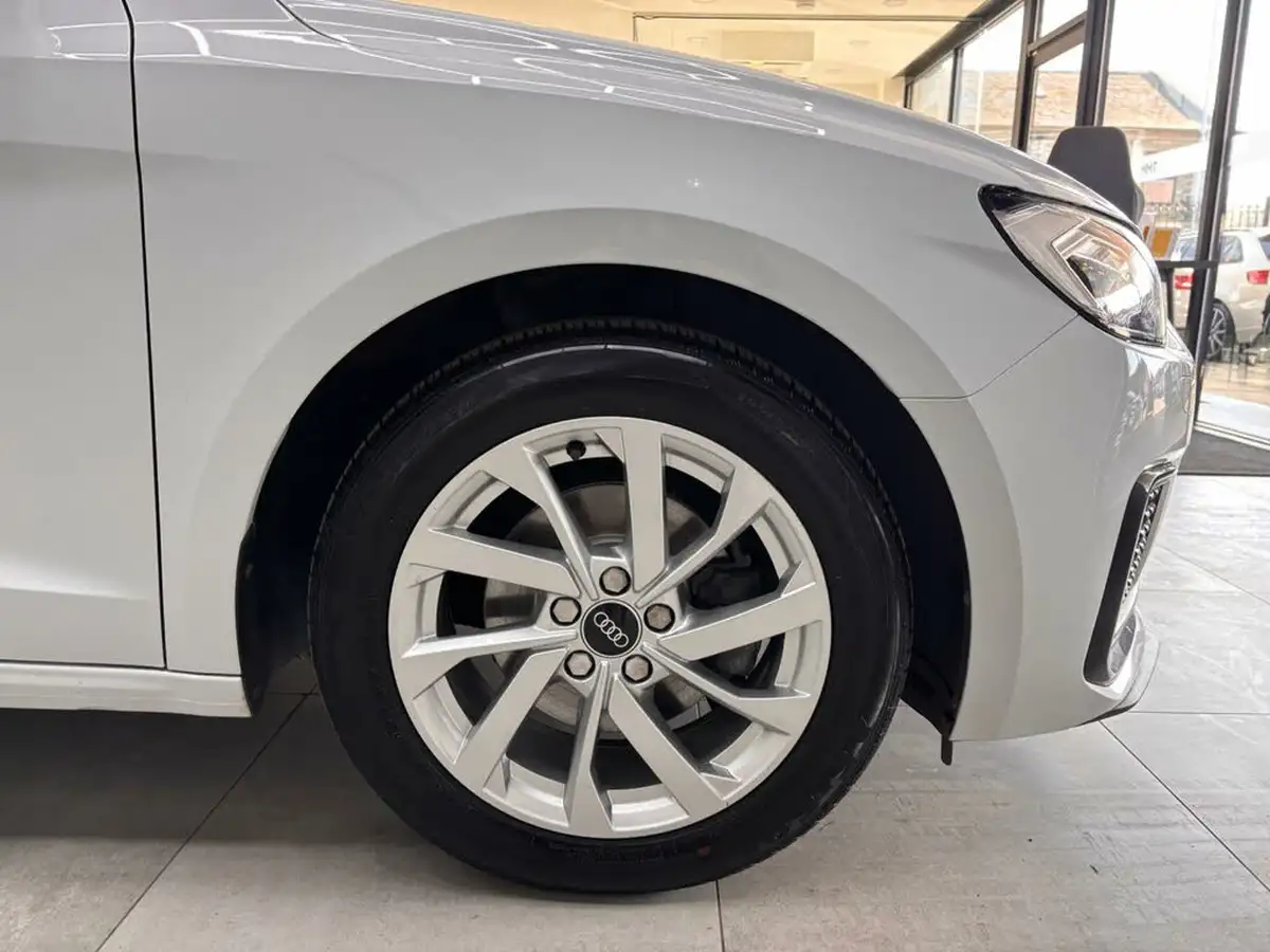 2021-audi-a1-15-35-tfsi-sport-big-27