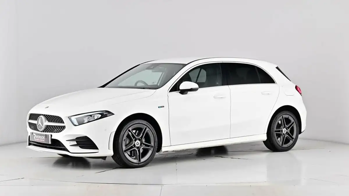 2021-mercedes-benz-a-class-13-a250e-amg-line-executive-hatchback-5d-big-58