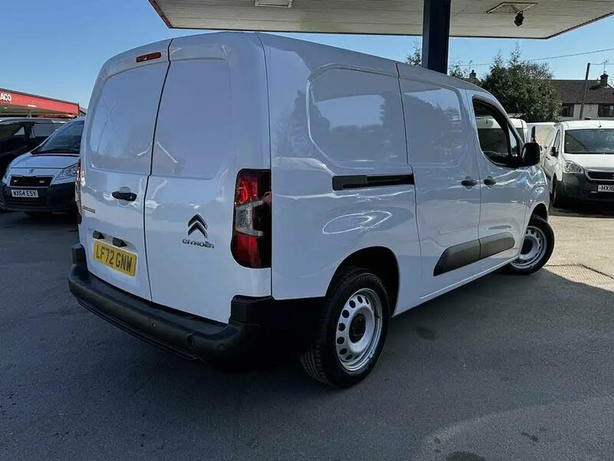2023-citroen-berlingo-big-5