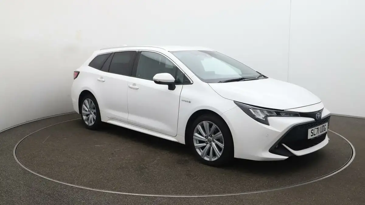 2021-toyota-corolla-18-vvt-i-design-trk-hatchback-5d-big-1