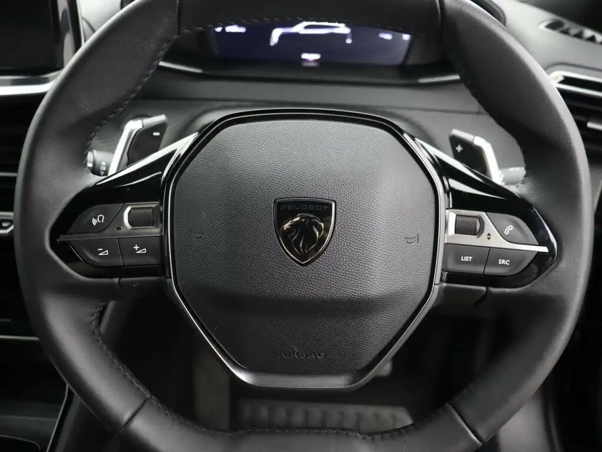 2023-peugeot-2008-suv-12-puretech-allure-eat8-big-21
