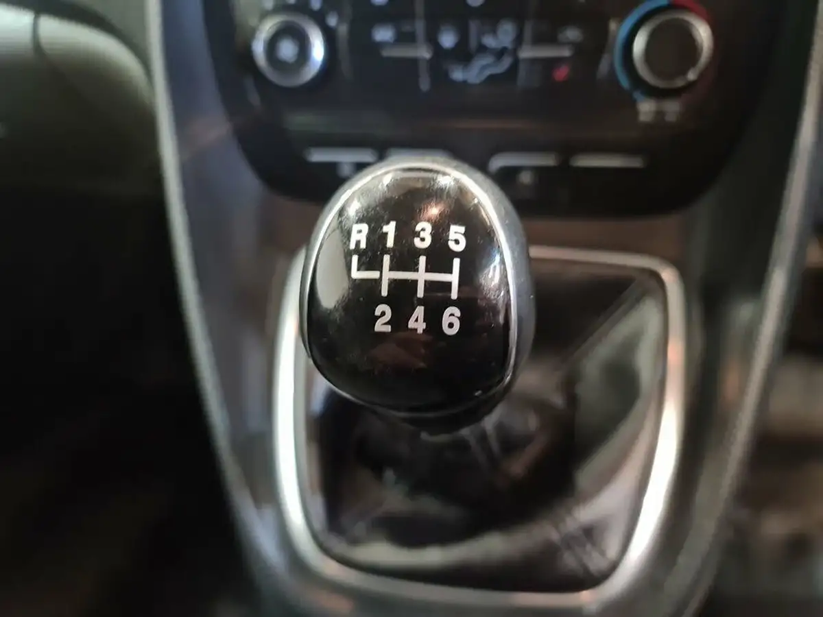 2020-ford-transit-connect-15-ecoblue-l1-200-limited-big-25