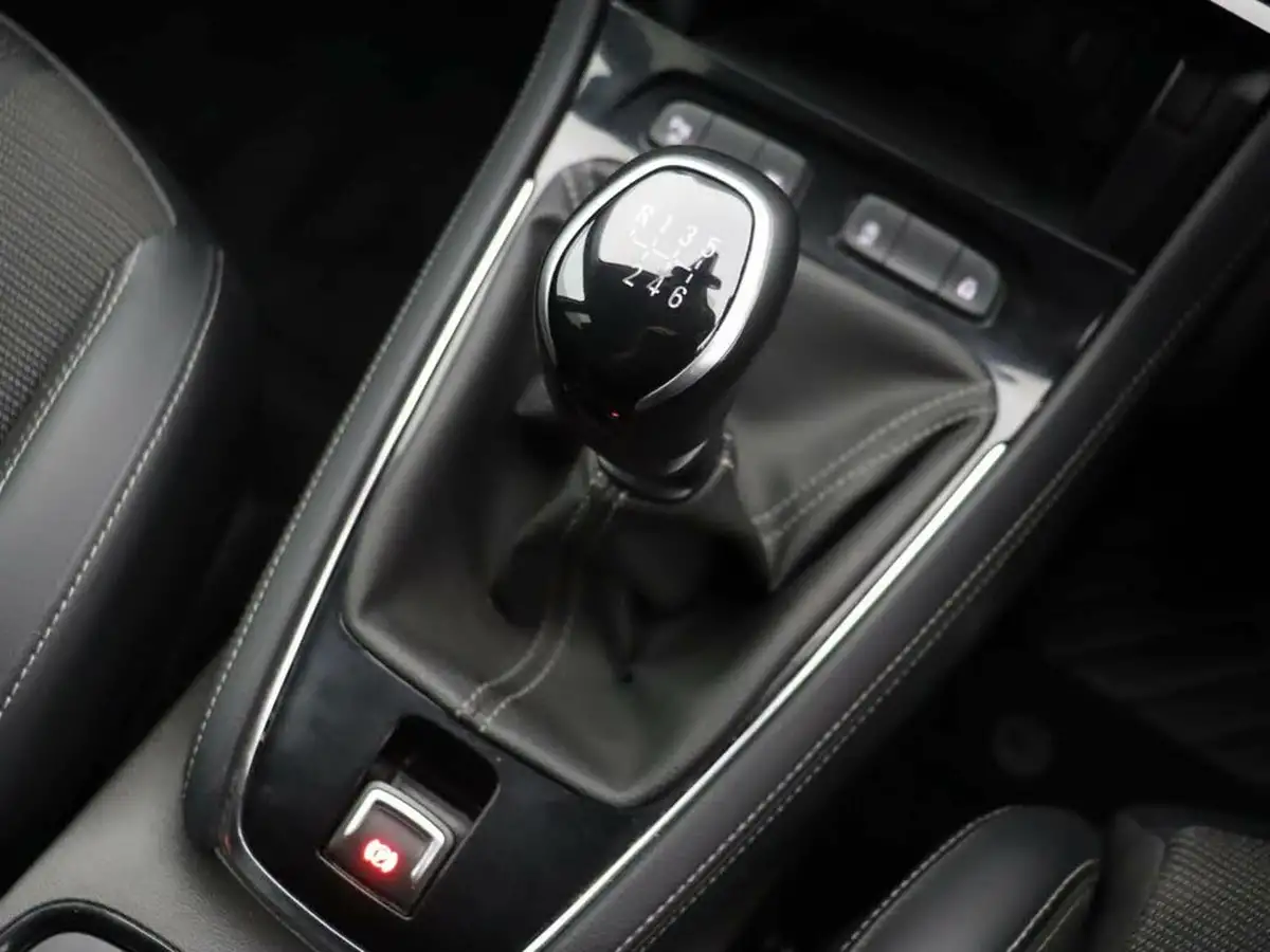 2023-vauxhall-grandland-12-gs-130ps-big-26