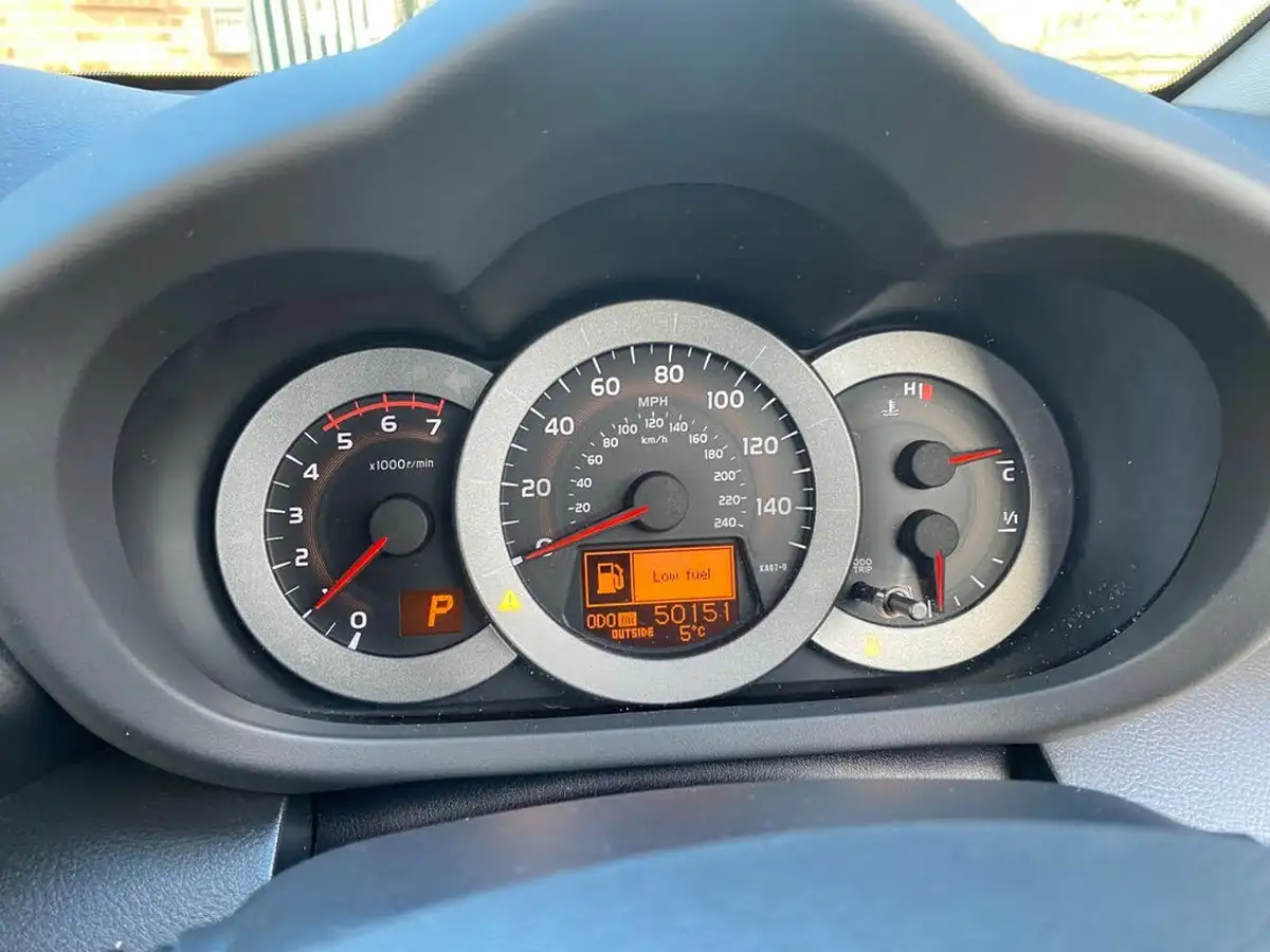 2011-toyota-rav4-22td-xt-r-22d-cat-150bhp-euro-5-auto-big-31