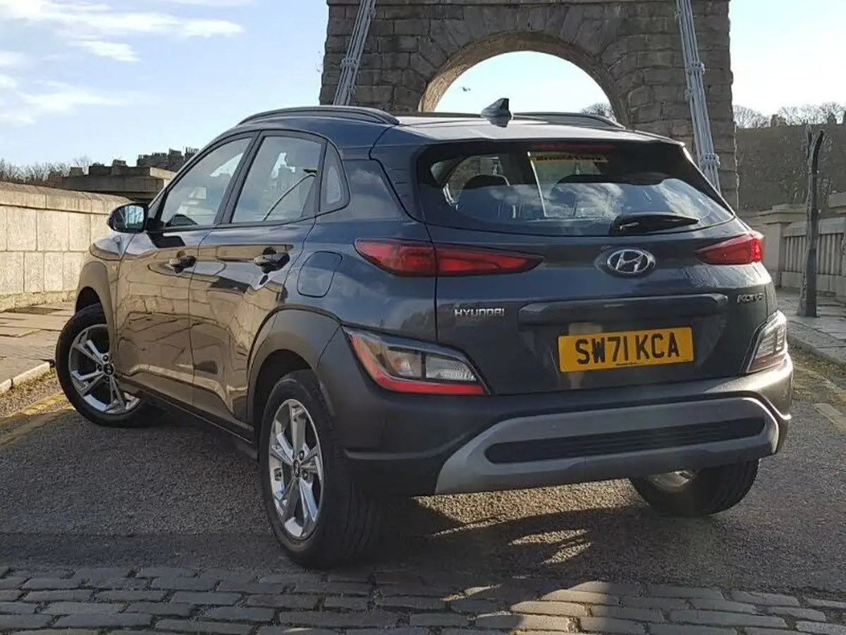 2022-hyundai-kona-10-t-gdi-se-connect-big-1
