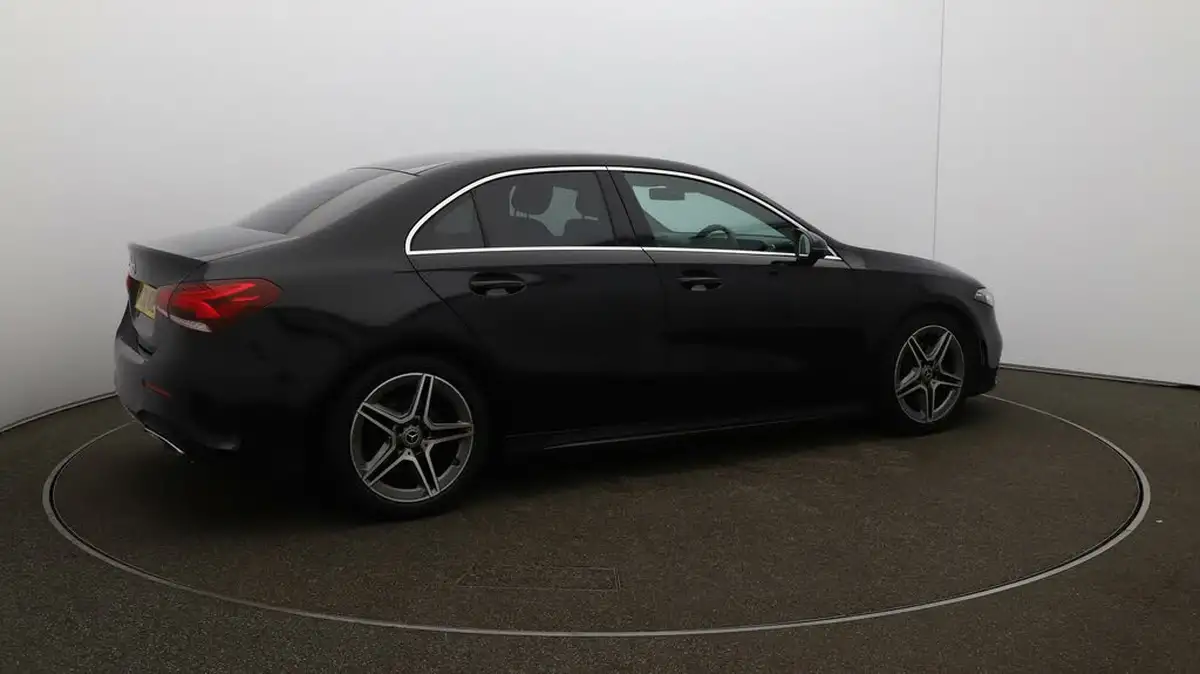 2020-mercedes-benz-a-class-13-a200-amg-line-saloon-4d-7g-dct-big-42
