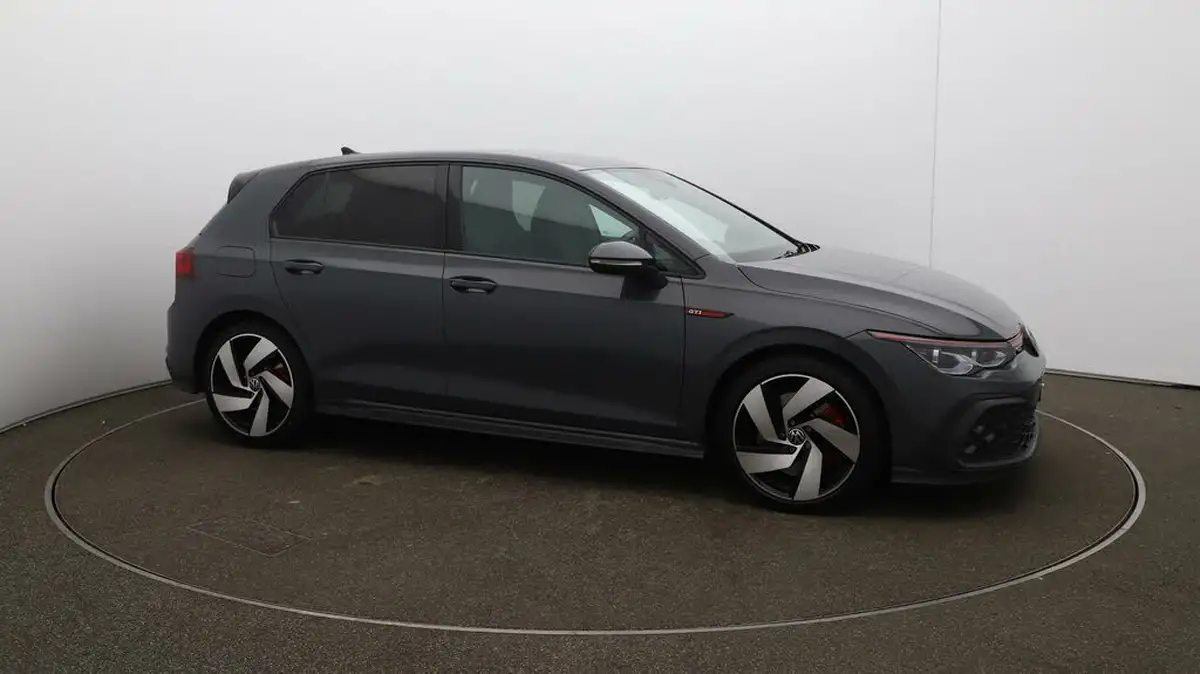 2022-volkswagen-golf-20-tsi-gti-dsg-big-39