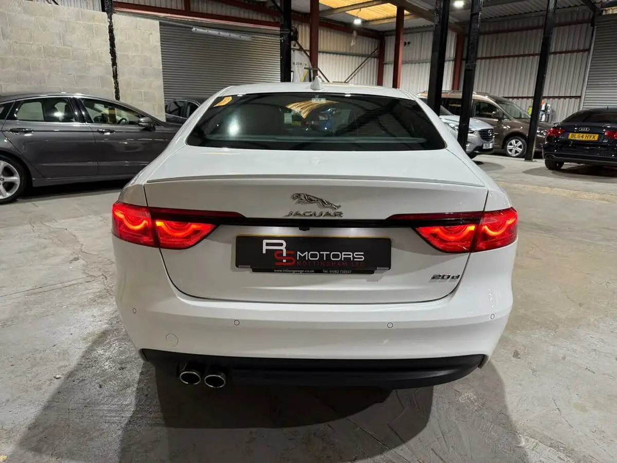 2016-jaguar-xf-20td-r-sport-180ps-auto-big-3