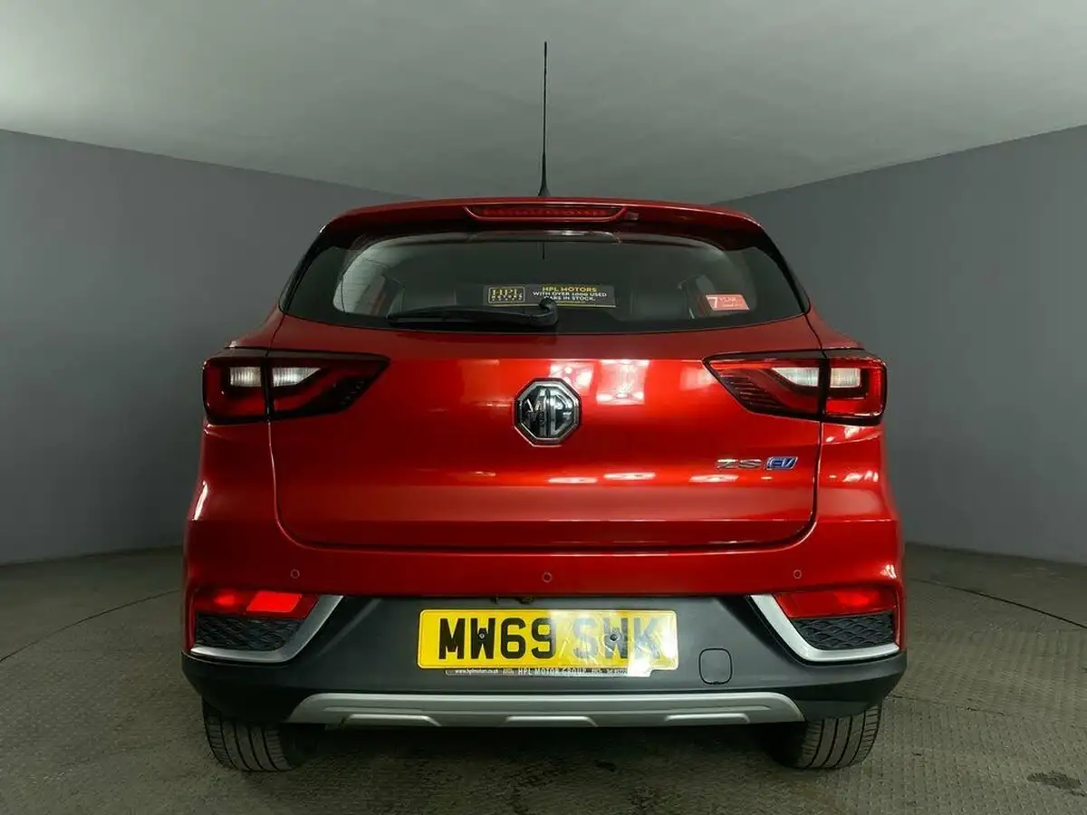 2020-mg-zs-suv-e-exclusive-ev-big-6