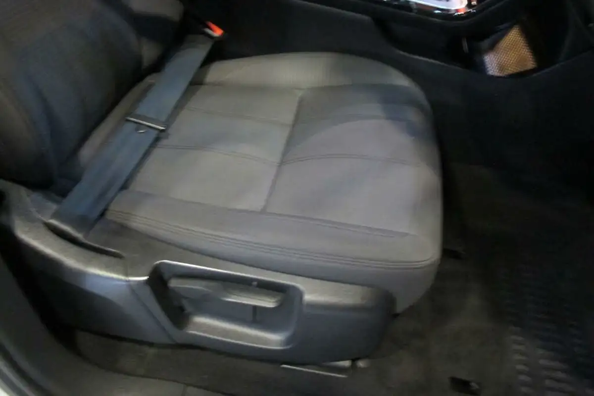2021-land-rover-range-rover-evoque-20-d165-big-17
