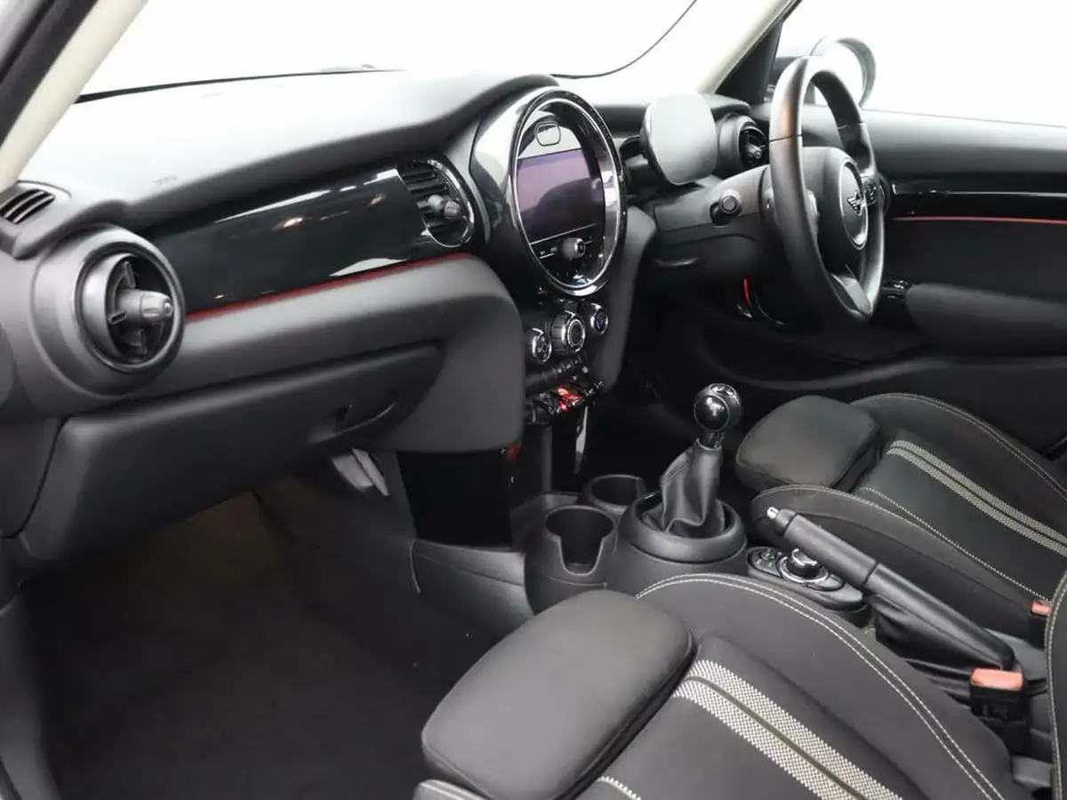 2022-mini-cooper-20-cooper-s-classic-hatchback-5d-big-11