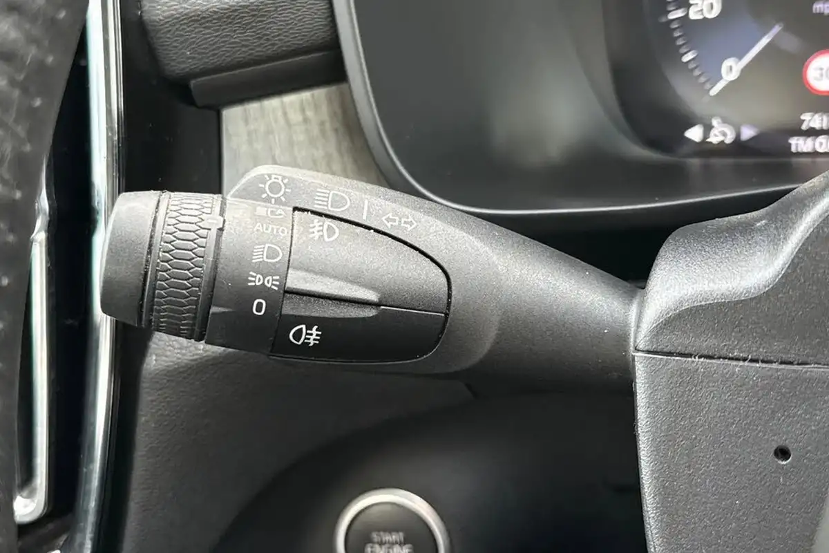 2020-volvo-xc40-20-t4-inscription-pro-big-32