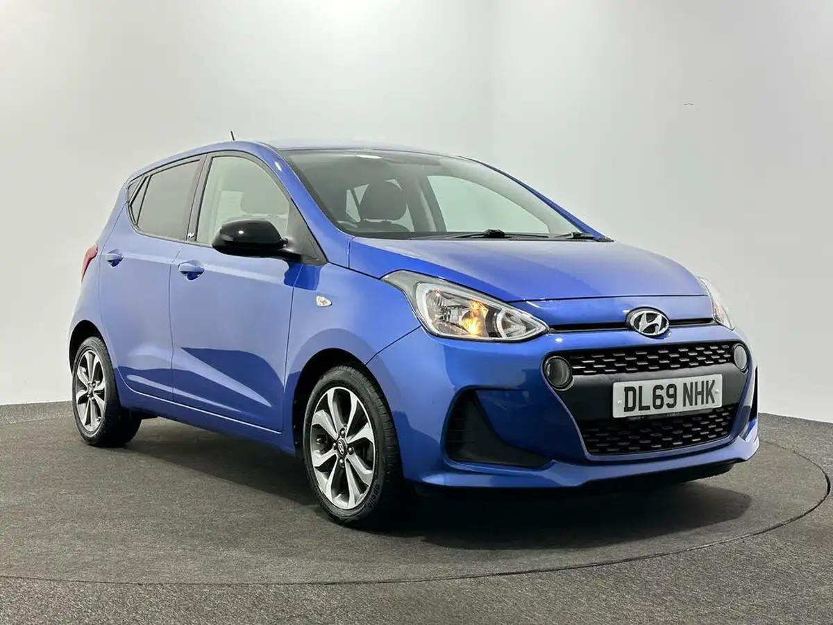 2019-hyundai-i10-10-play-big-46