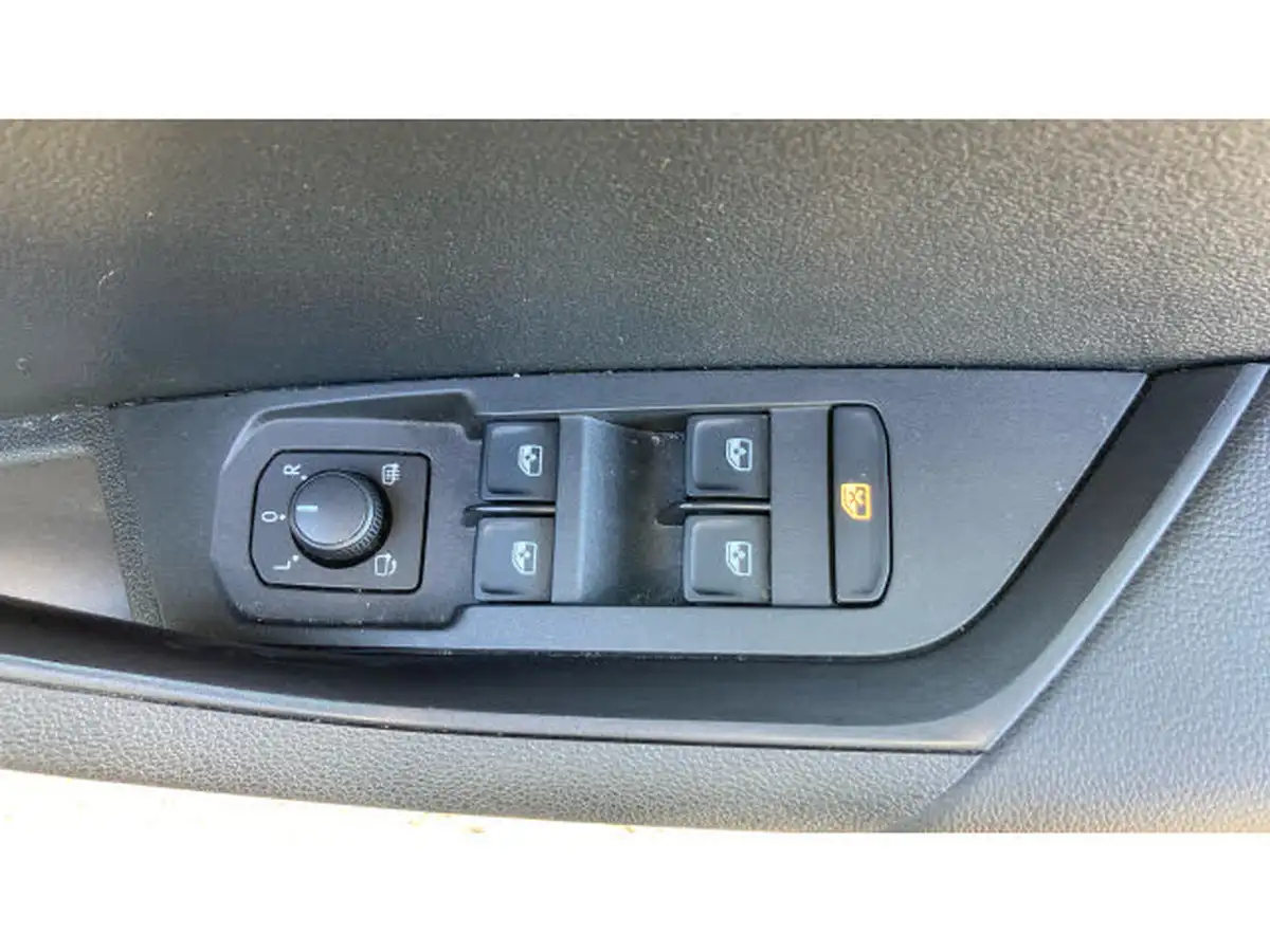 2020-skoda-karoq-10-tsi-se-115ps-big-20