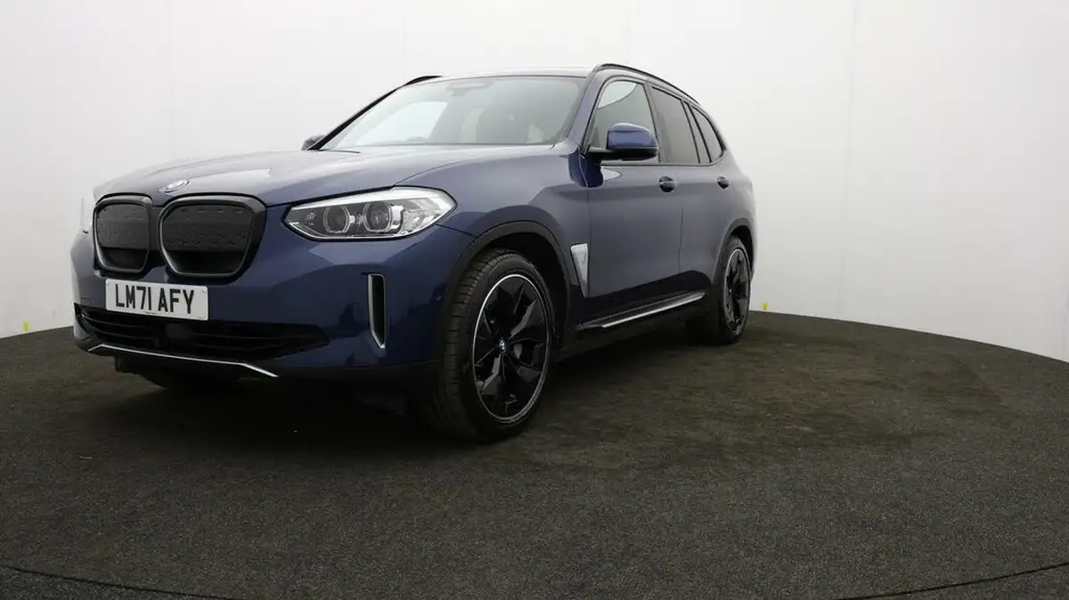 2021-bmw-ix3-e-premier-edition-big-50