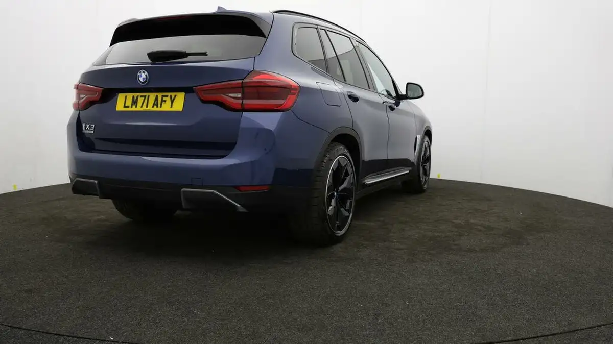2021-bmw-ix3-e-premier-edition-big-74