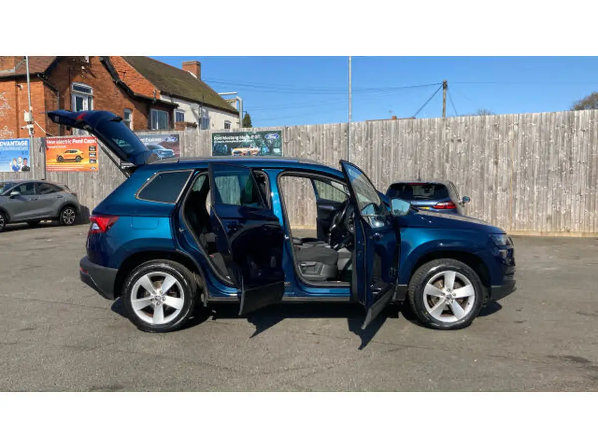 2020-skoda-karoq-10-tsi-se-115ps-big-44