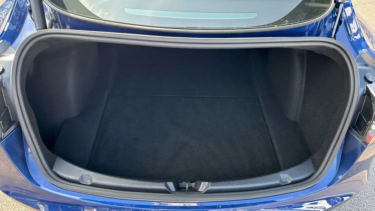 2021-tesla-model-3-e-long-range-4x4-big-14