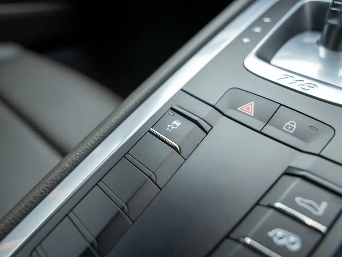 2019-porsche-cayman-718-20-cayman-pdk-big-31