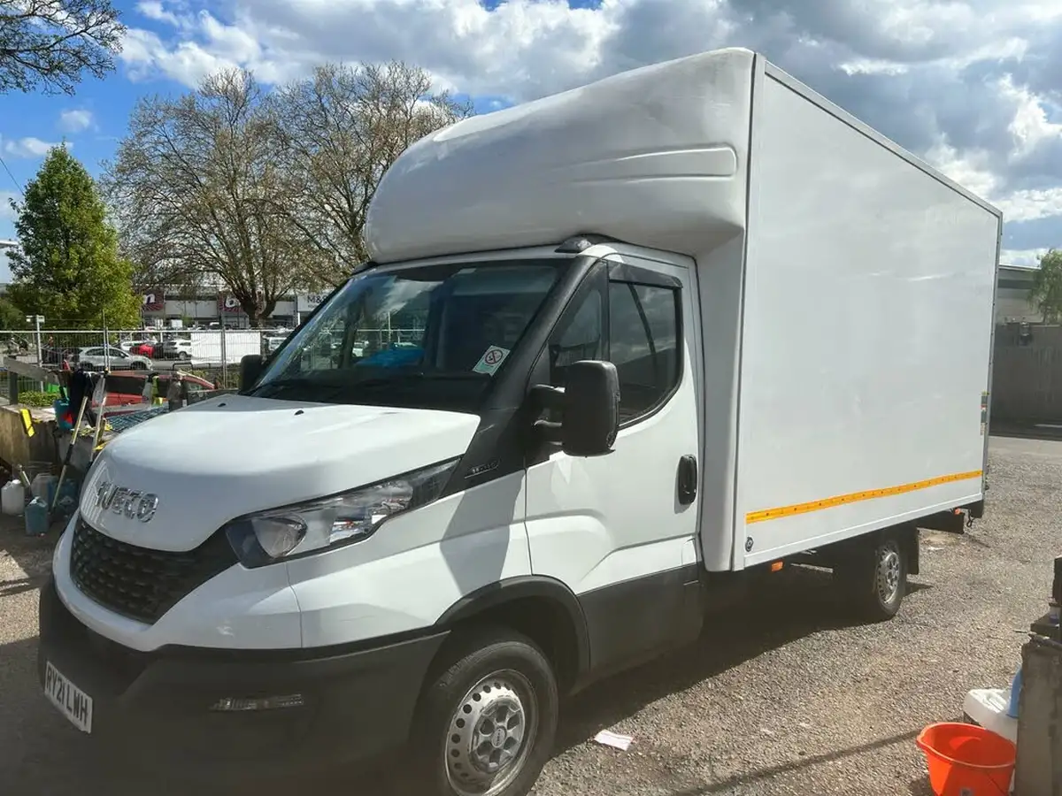 2021-iveco-daily-s-class-23td-35s14-3450-eu6-chassis-cab-hi-matic-big-0