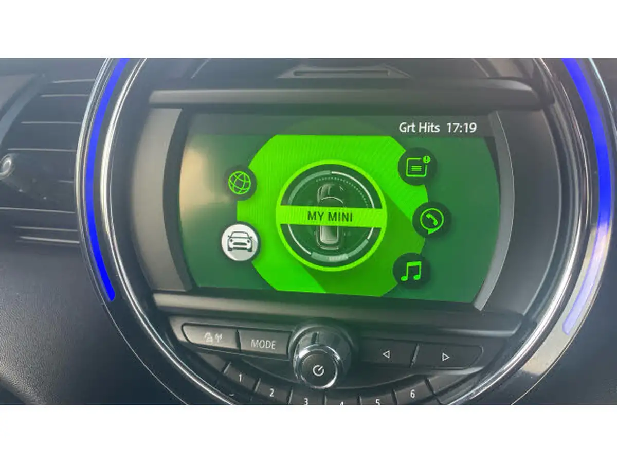 2019-mini-cooper-15-cooper-classic-hatchback-3d-big-22