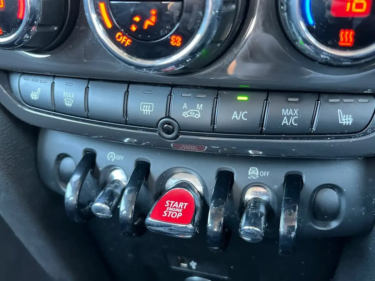 2021-mini-countryman-15-cooper-classic-big-25