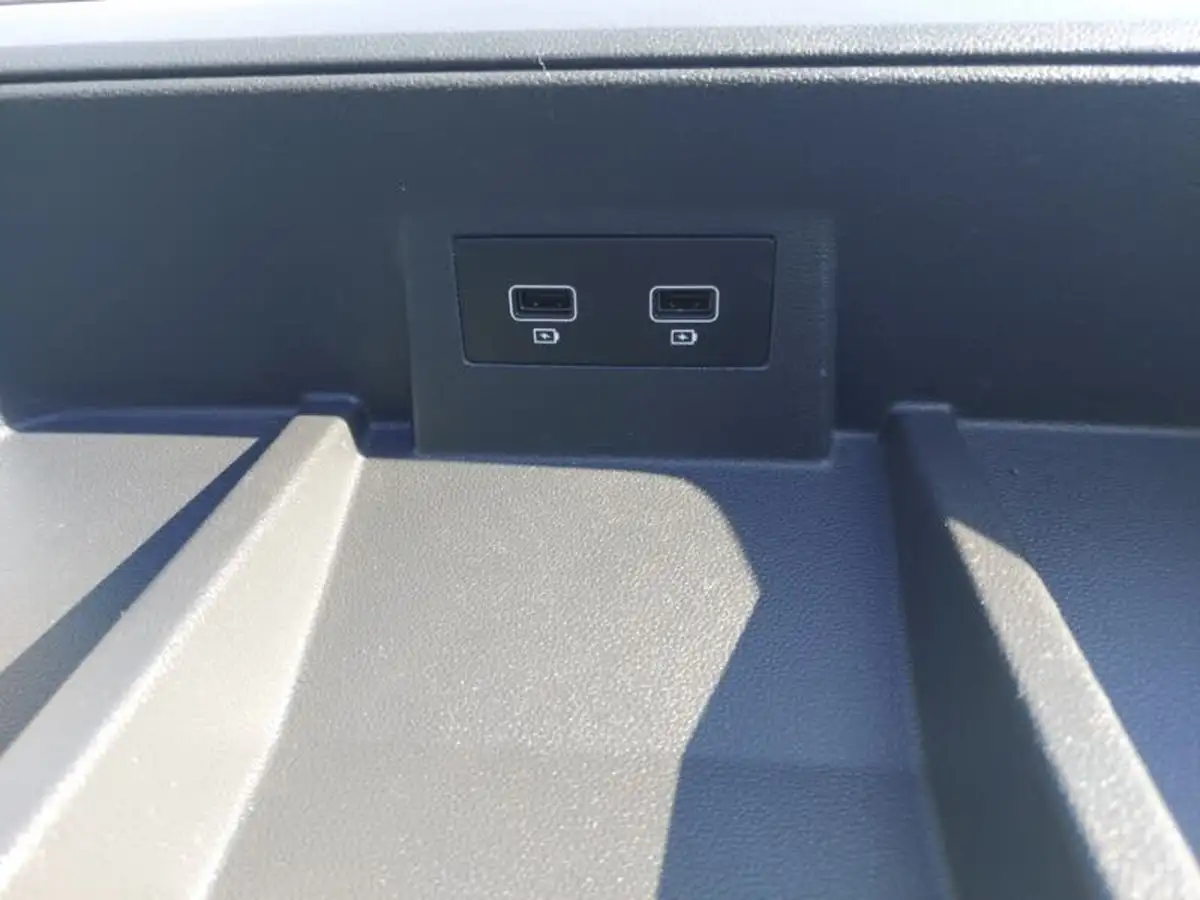 2022-renault-trafic-20dci-ll30-130-business-panel-big-15