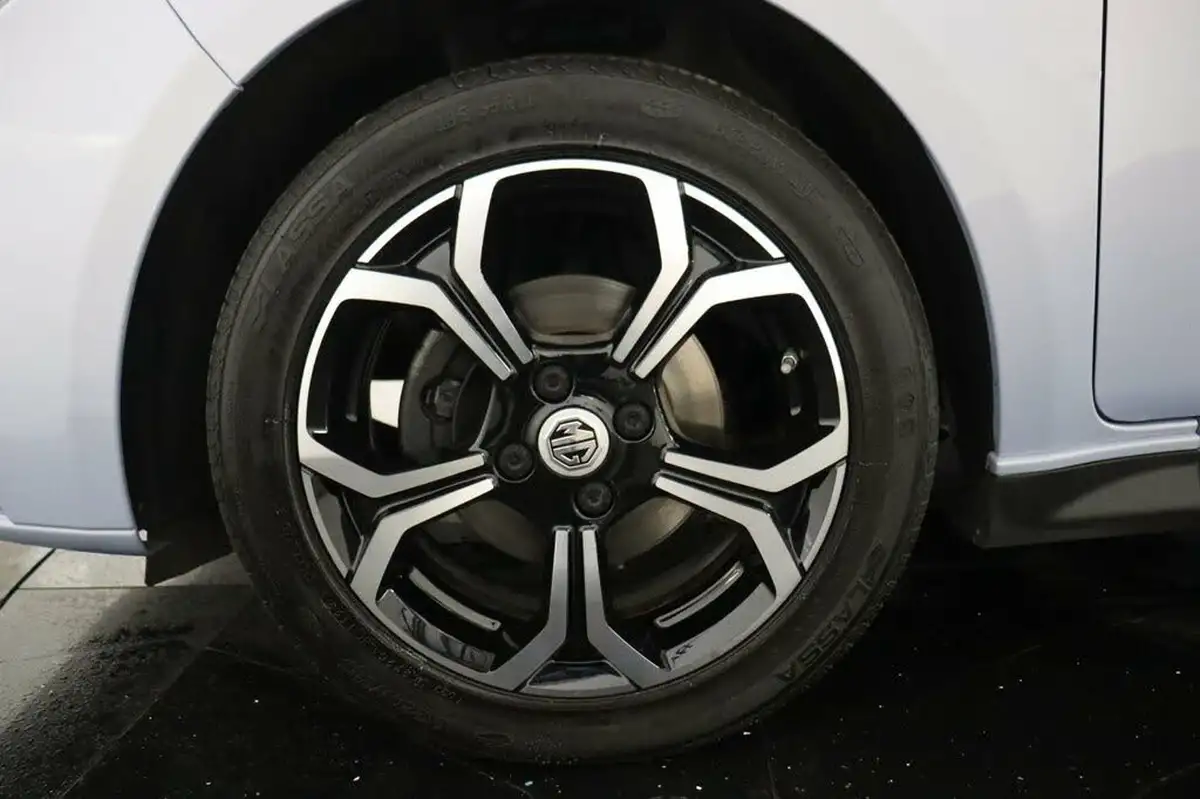 2023-mg-mg3-15-vti-tech-exclusive-nav-big-29
