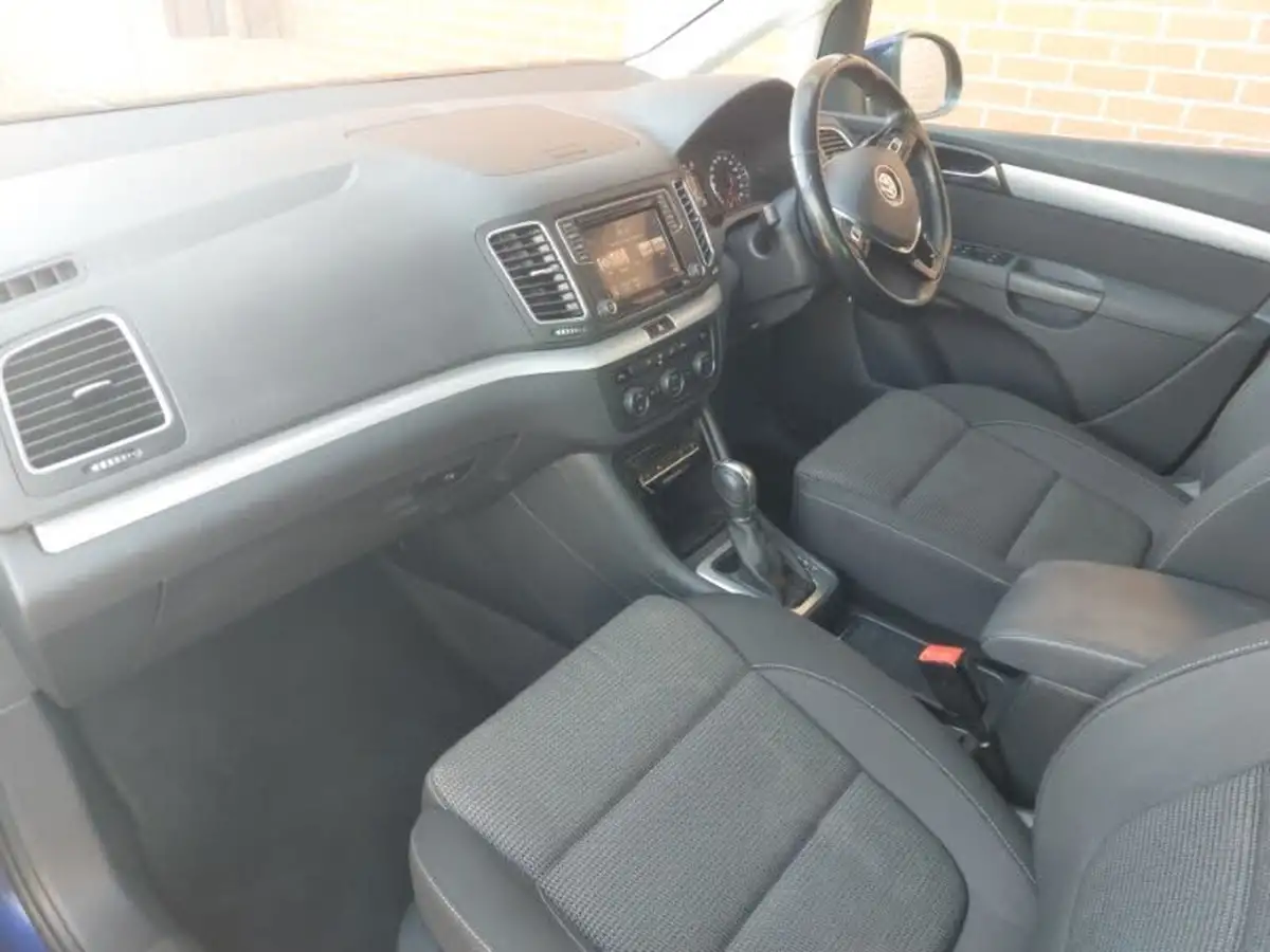 2017-volkswagen-sharan-20tdi-se-150ps-ss-dsg-big-4