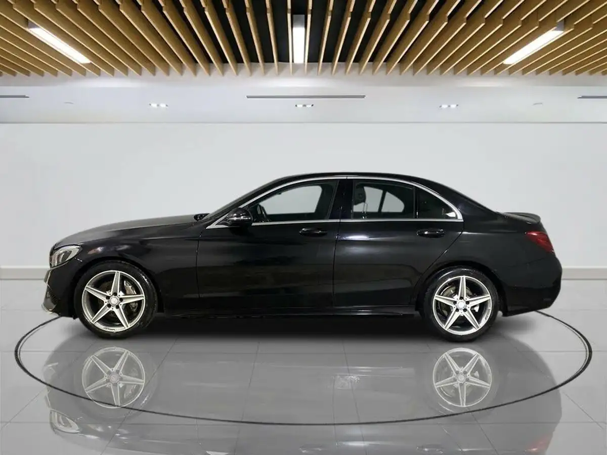 2017-mercedes-benz-c-class-21d-c220d-amg-line-ss-saloon-4d-9g-tronic-plus-big-3