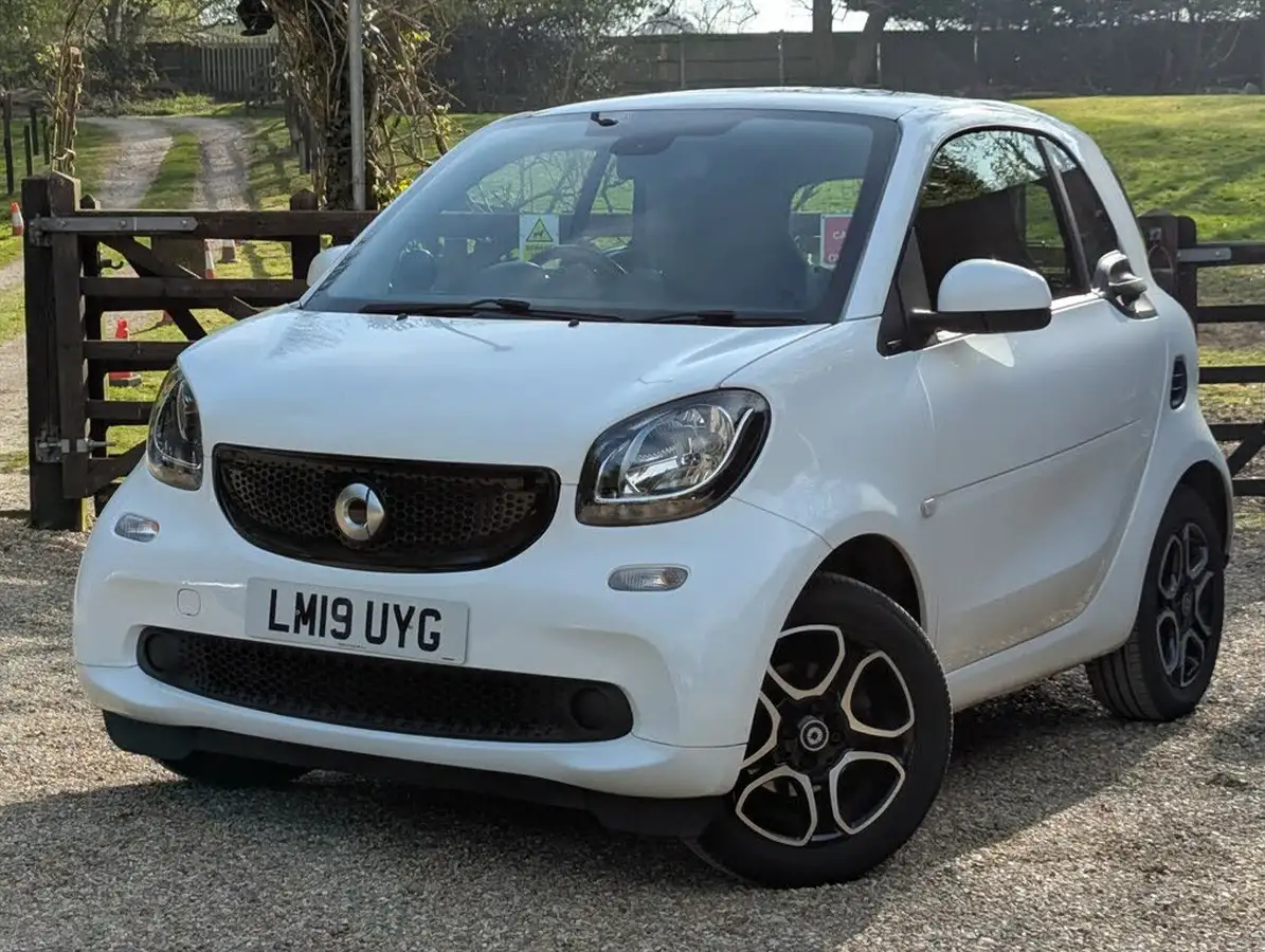 2019-smart-fortwo-10-prime-coupe-twinamic-big-0