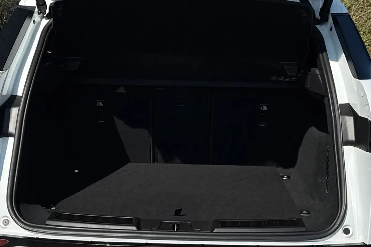2022-land-rover-range-rover-evoque-20-d200-r-dynamic-hse-big-10